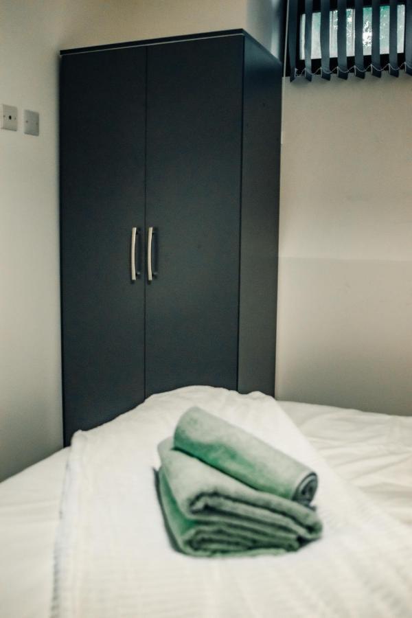 Bv Cosy Basement Apartment At Conditioning House Bradford (West Yorkshire) Exterior foto
